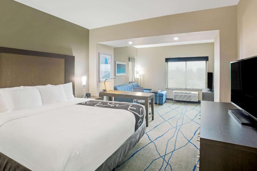 King Room - Mobility Access/Non-Smoking interior